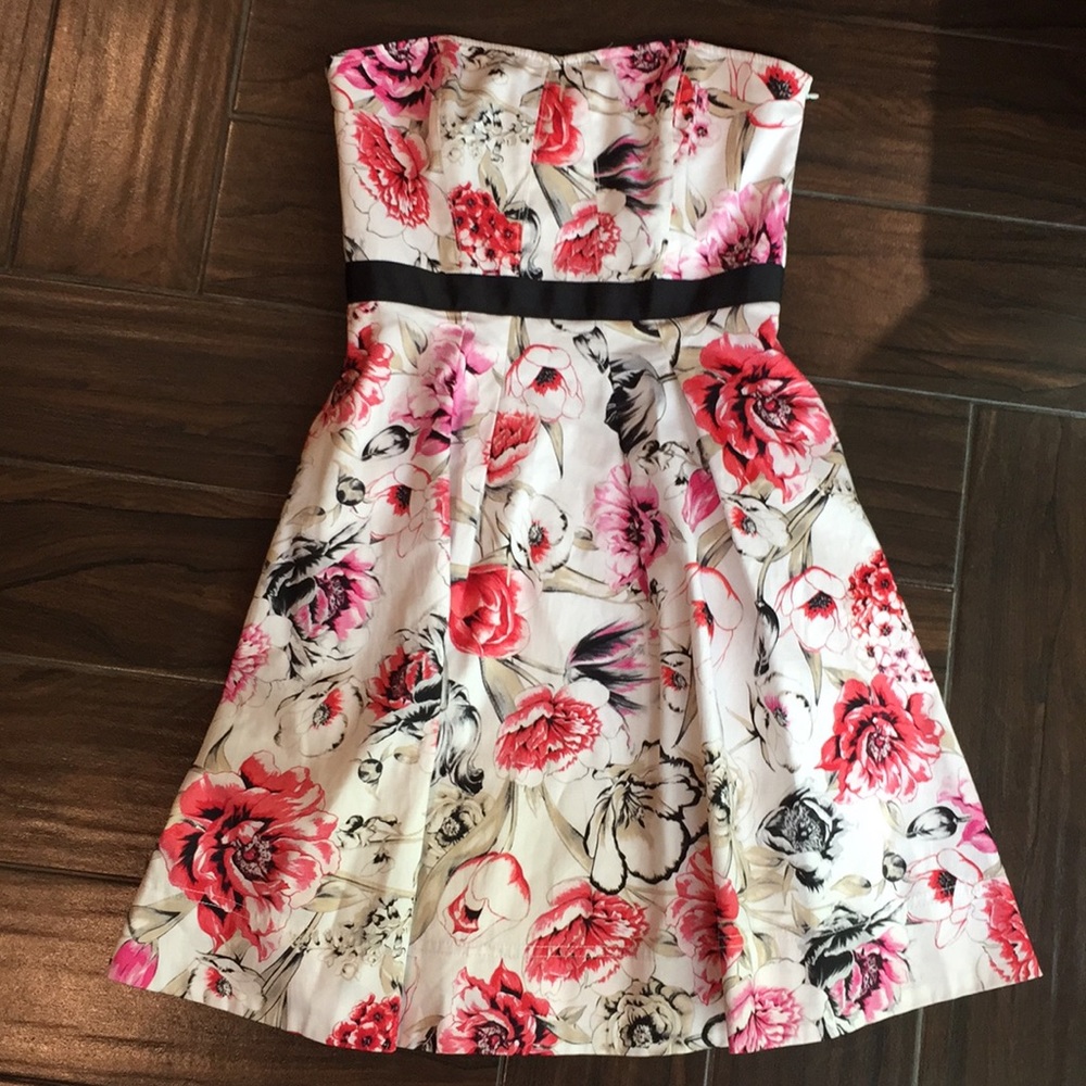 White House black market dress